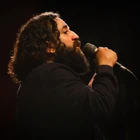 Güzeller şahının dudağından eman aldım